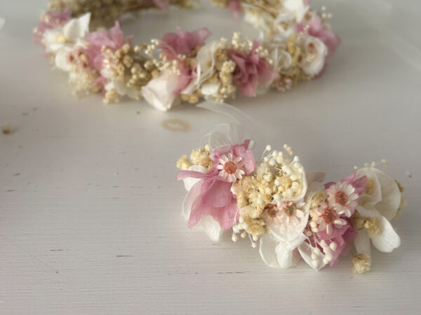 Blumige Accessoires – Bild 8