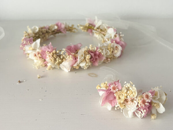 Blumige Accessoires – Bild 7